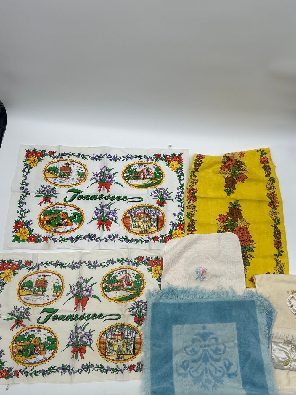 Lot of 7 Vintage Hand Towels Dish Towels Tennessee Souvenirs Fieldcrest AS IS